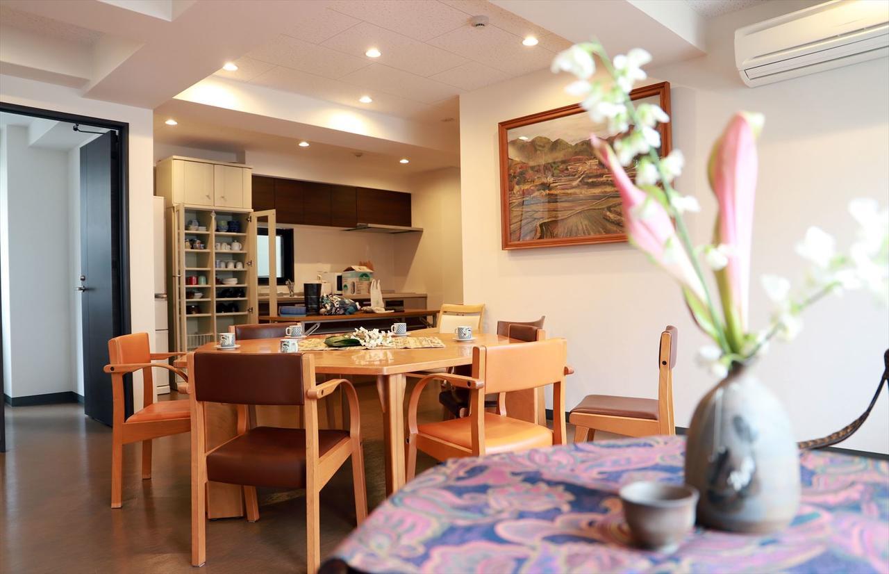 Hostel Taichi House Oszaka Kültér fotó